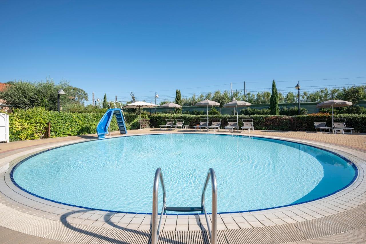 Villaggio Il Girasole 3*